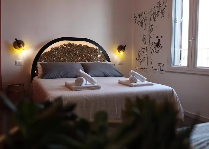 Liotru Maisonne, Rooms With En-Suite Bathroom And Shared BathroomAlbergo